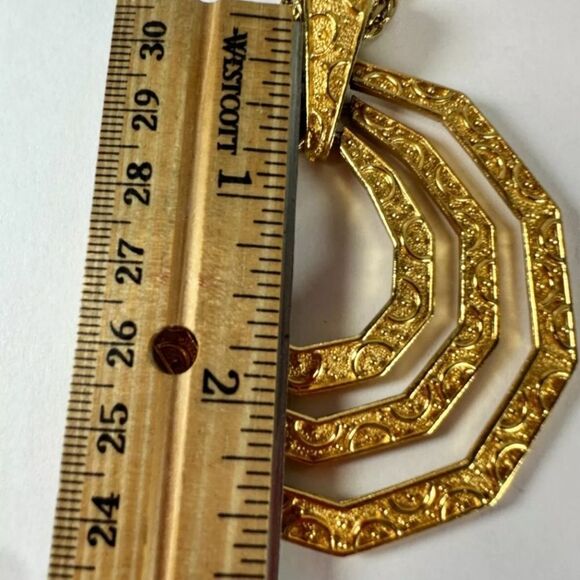 Vintage Necklace Trifari Pendant Interlocking Chain - Picture 7 of 8